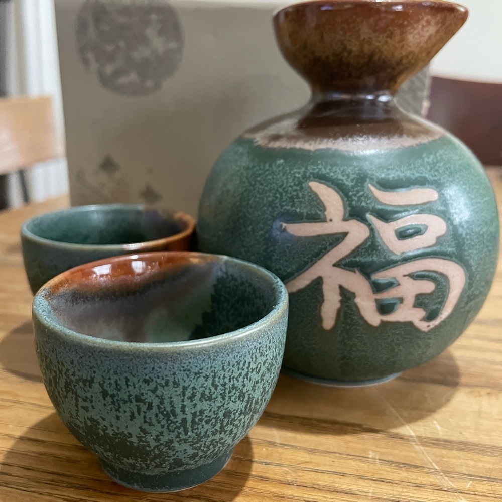 Green and White Japanese sake vase